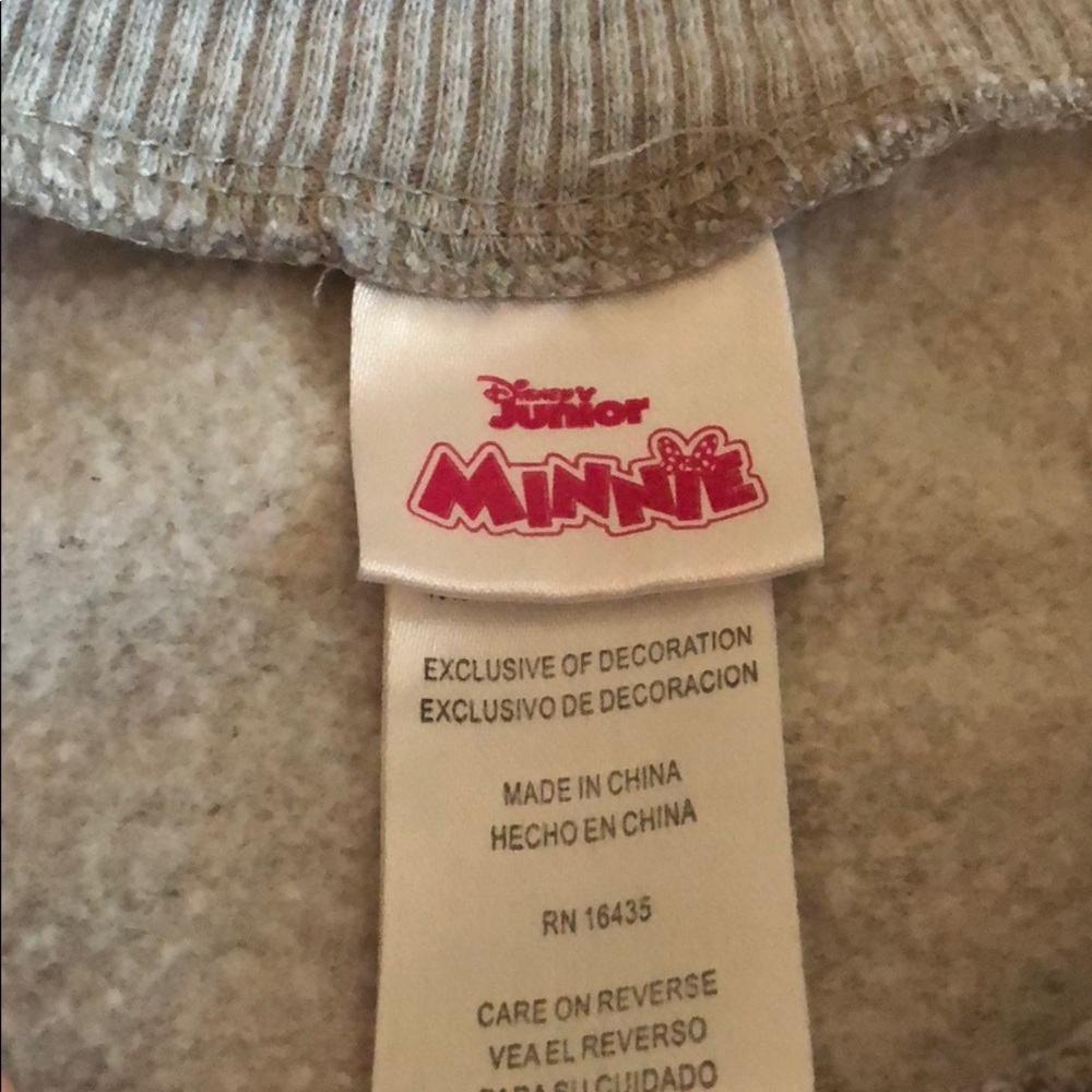 4T Minnie Mouse set - Picture 2 of 11